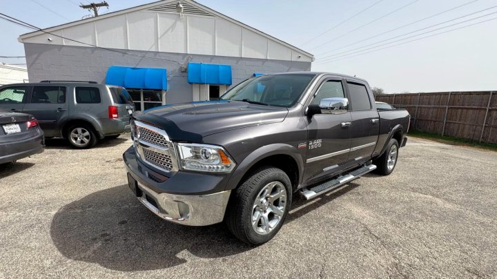 RAM 1500 LARAMIE 2016