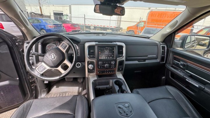 RAM 1500 LARAMIE 2016