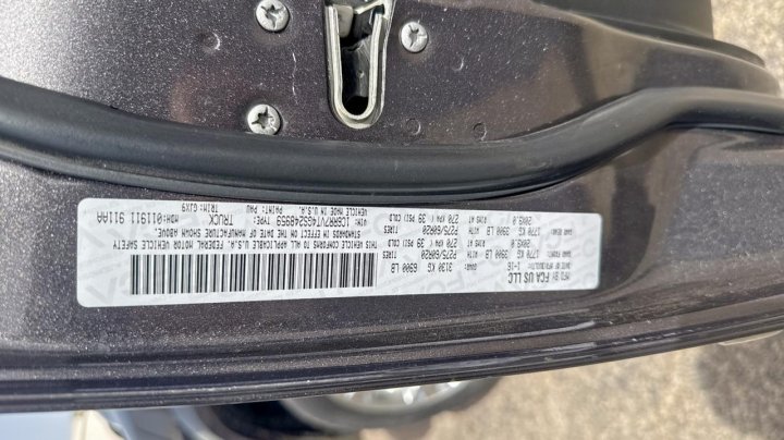 RAM 1500 LARAMIE 2016