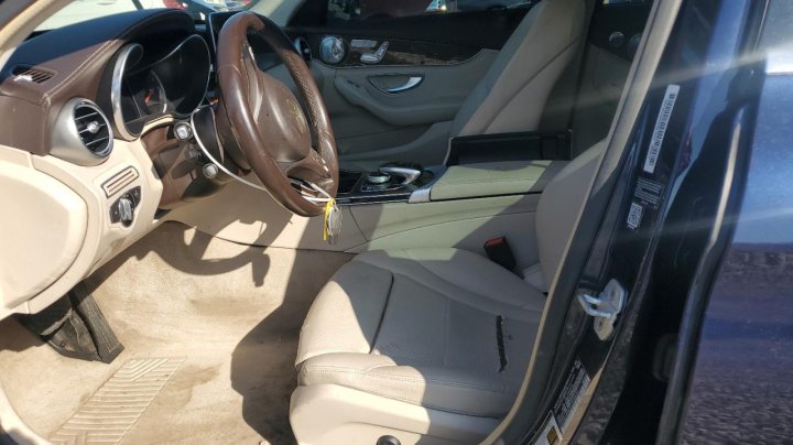 Mercedes-Benz C-Class 300 4MATIC 2015