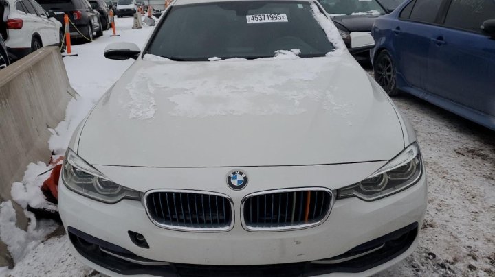BMW 3 Series  2018