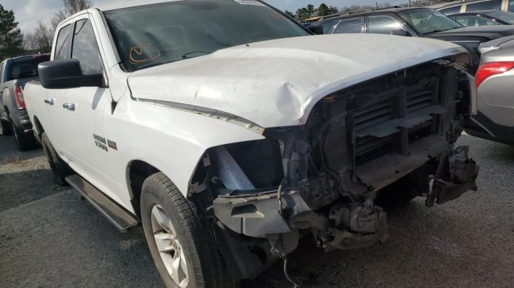 RAM 1500 SLT 2016