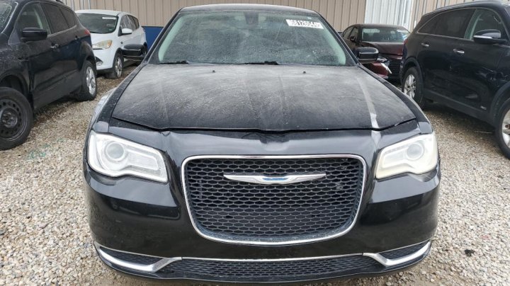 CHRYSLER 300 LIMITED 2017