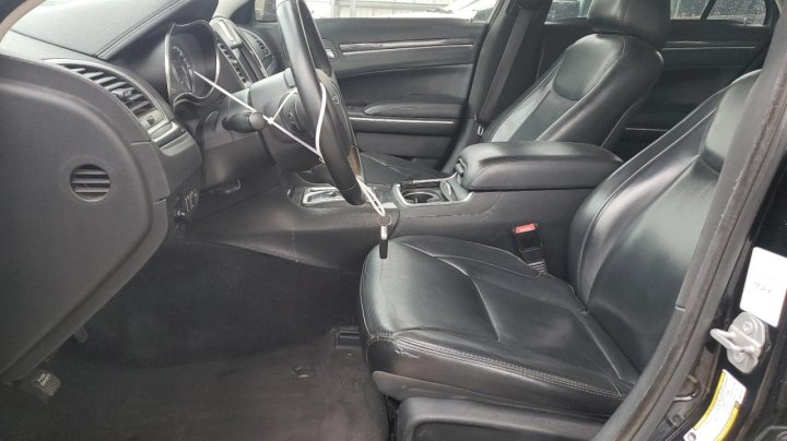 CHRYSLER 300 LIMITED 2017