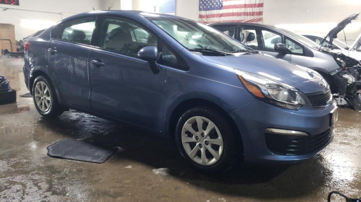 KIA RIO LX 2016