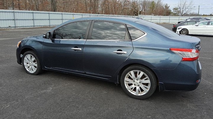 Nissan Sentra S 2015