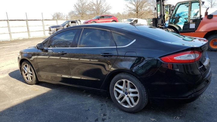 Ford FUSION SE 2016