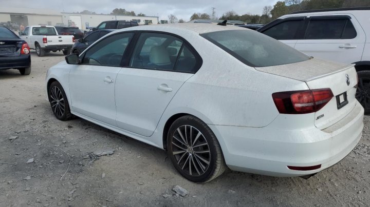 Volkswagen JETTA SPORT 2016