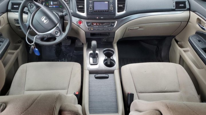 Honda Pilot LX 2016