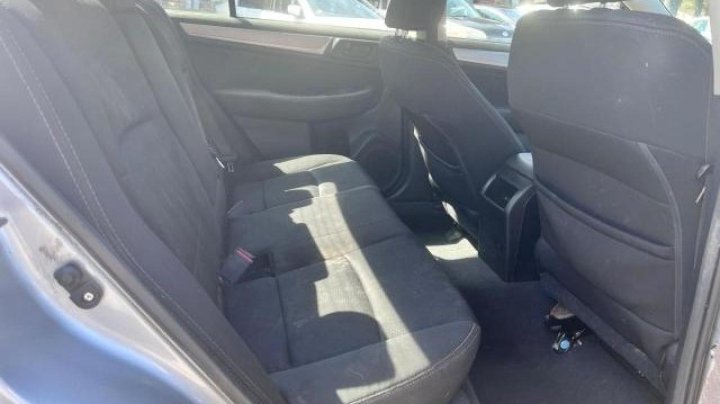 Subaru Legacy 2.5I 2015