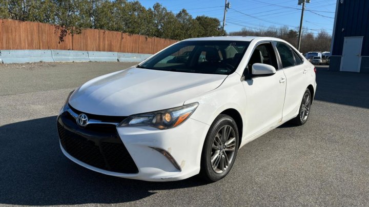 Toyota Camry LE 2017