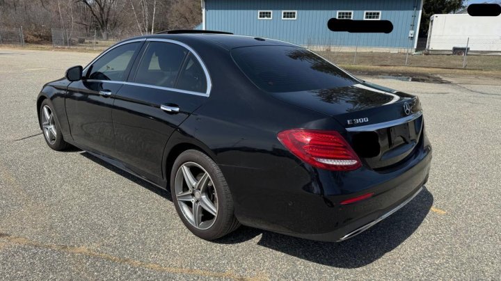 Mercedes-Benz E-Class 300 4MATIC 2017