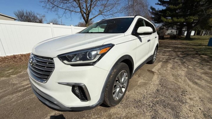 Hyundai Santa Fe SE 2017