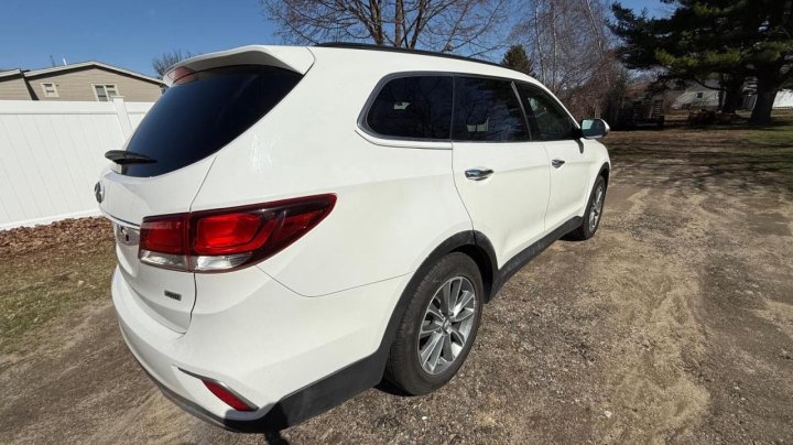 Hyundai Santa Fe SE 2017