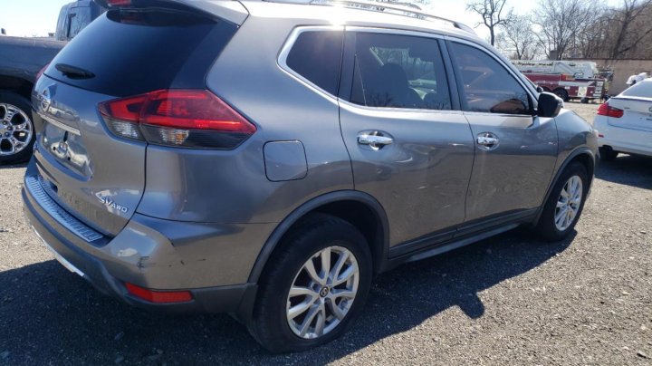 Nissan ROGUE S 2018