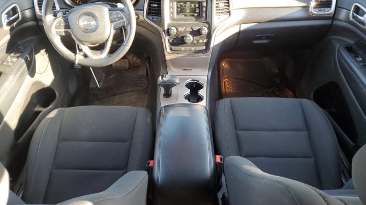 JEEP Grand Cherokee LAREDO 2015
