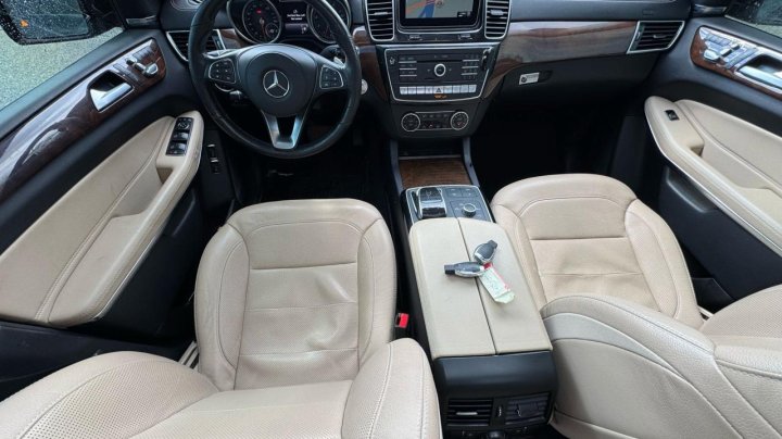 Mercedes-Benz GLS-Class 550 4MATIC 2019
