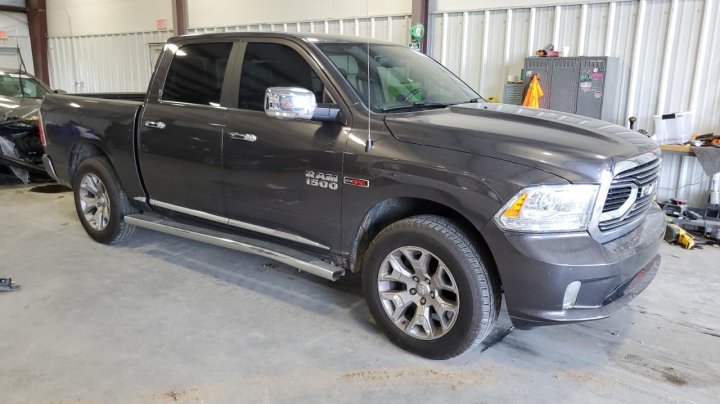RAM 1500 LONGHORN 2015