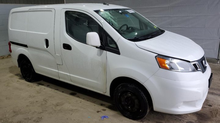 Nissan NV 2.5S 2018
