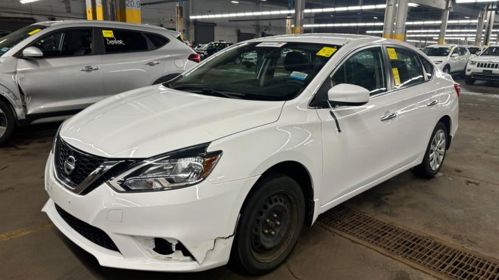 Nissan Sentra S 2017