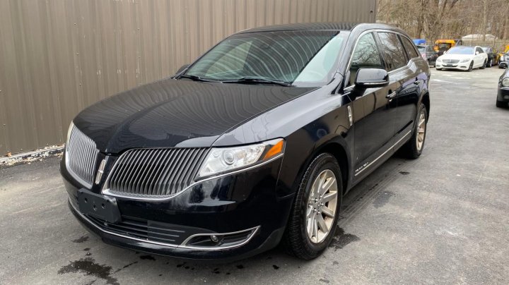 Lincoln MKT  2016