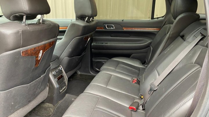 Lincoln MKT  2016