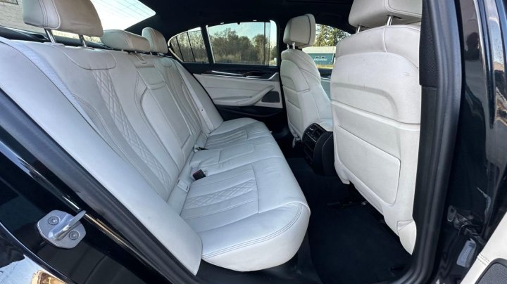 BMW 5 Series  2018