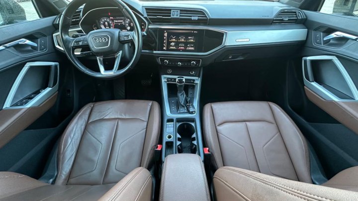 Audi Q3 PREMIUM 40 2021
