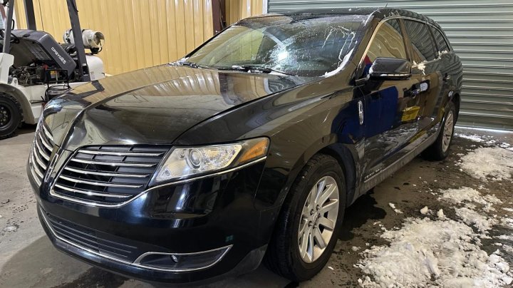 Lincoln MKT  2017