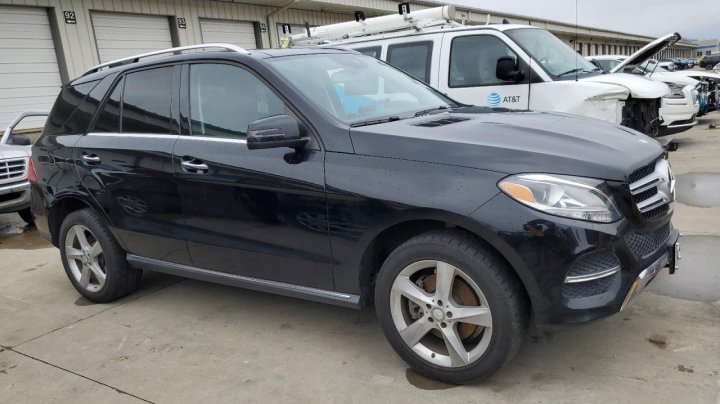 Mercedes-Benz GLE-Class 350 2016