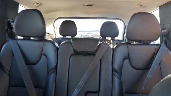 Volvo XC90 T5 MOMENTUM 2022