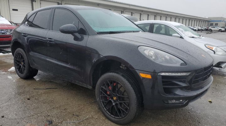Porsche Macan GTS 2018