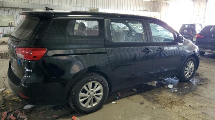 KIA Sedona L 2016
