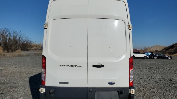 Ford TRANSIT T-250 2016