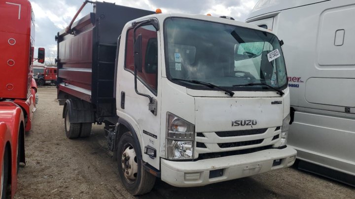 Isuzu NPR  2017