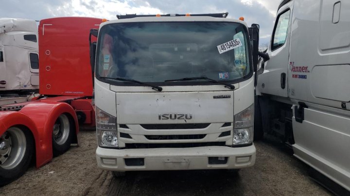 Isuzu NPR  2017