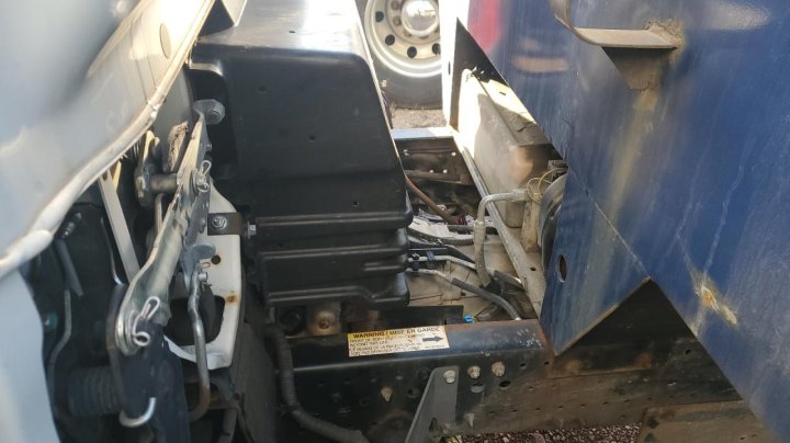 Isuzu NPR  2017