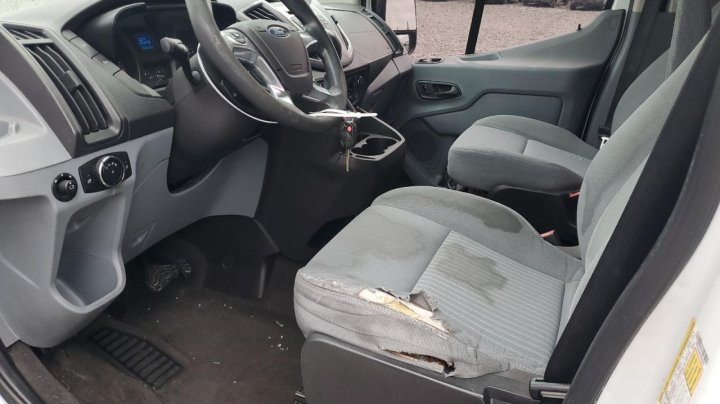 Ford TRANSIT T-350 HD 2015