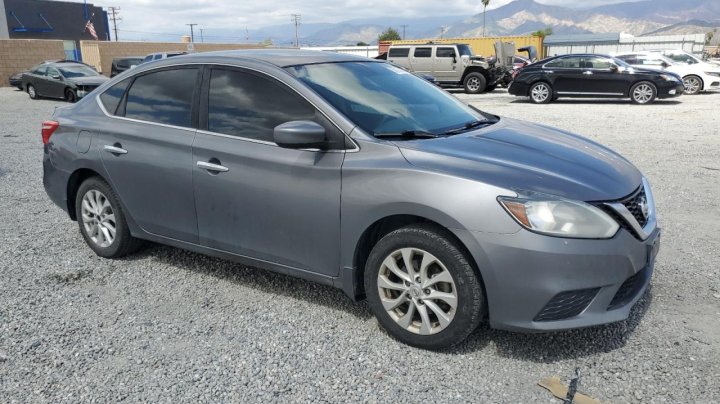 Nissan Sentra S 2017