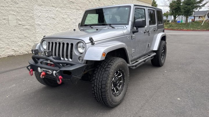 JEEP WRANGLER SAHARA 2015