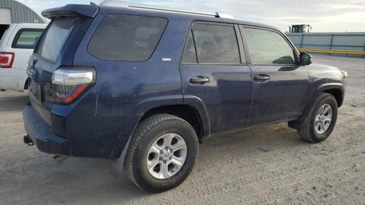 Toyota 4runner SR5 2015