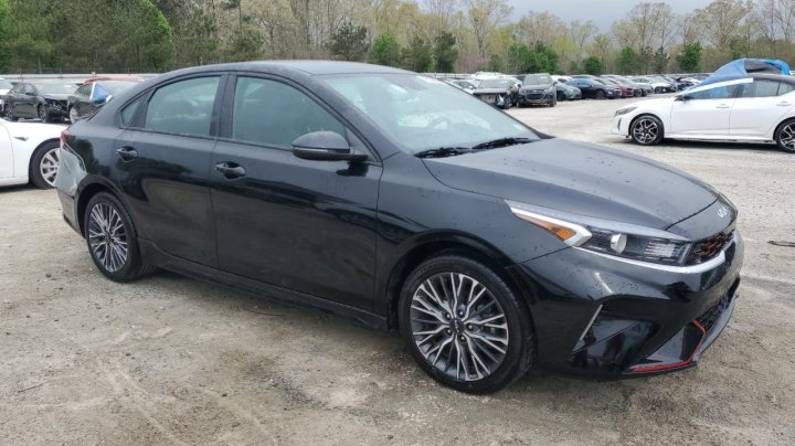 KIA FORTE GT LINE 2023