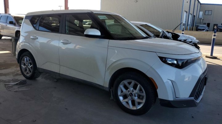 KIA Soul LX 2023