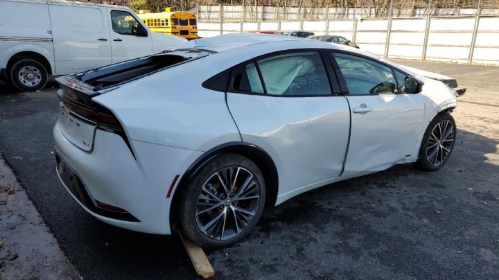 Toyota Prius LE 2024