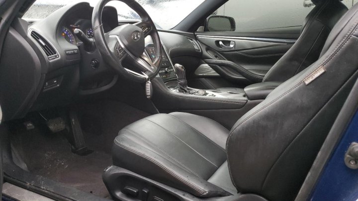 INFINITI Q60 LUXE 300 2018