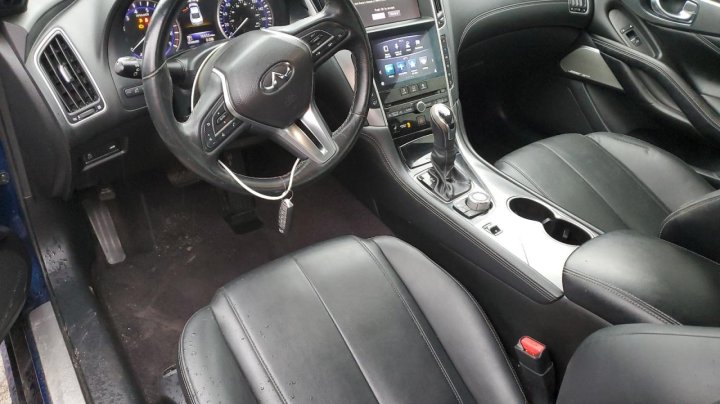 INFINITI Q60 LUXE 300 2018