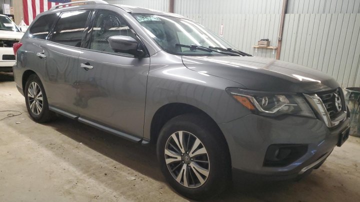 Nissan Pathfinder S 2019