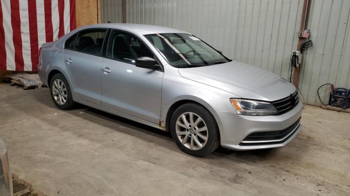 Volkswagen JETTA SE 2015