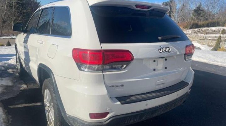 JEEP Grand Cherokee LAREDO 2017