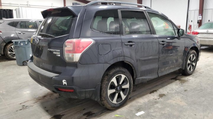 Subaru Forester 2.5I PREMIUM 2017